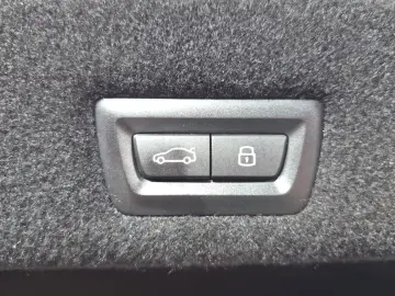 2023 BMW i7 с пробегом 50 459 км