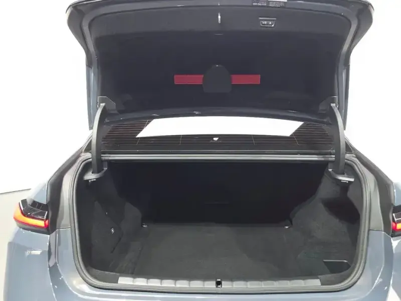 2023 BMW i7 с пробегом 50 459 км