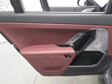 2023 BMW i7 с пробегом 50 459 км