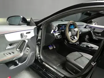 2021 Mercedes-Benz CLA с пробегом 75 942 км