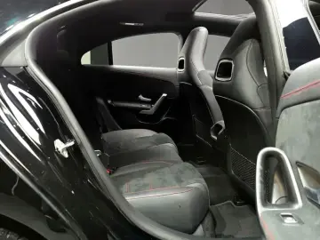 2021 Mercedes-Benz CLA с пробегом 75 942 км