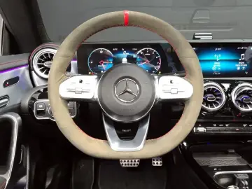 2021 Mercedes-Benz CLA с пробегом 75 942 км