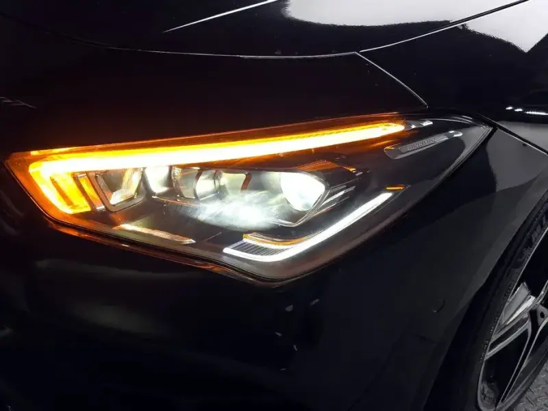 2021 Mercedes-Benz CLA с пробегом 75 942 км