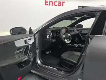2023 Mercedes-Benz CLA с пробегом 33 633 км