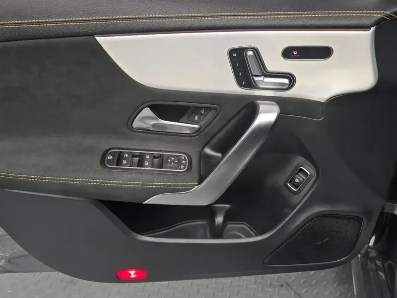 2023 Mercedes-Benz CLA с пробегом 33 633 км