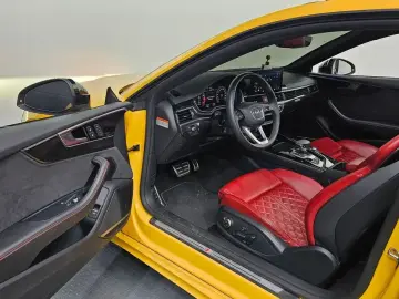 2023 Audi S5 с пробегом 23 277 км