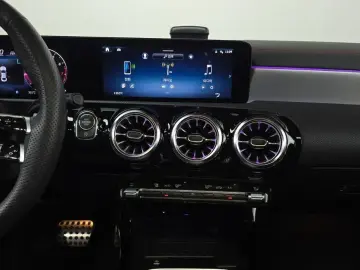 2024 Mercedes-Benz CLA с пробегом 8 312 км