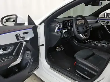 2026 Mercedes-Benz CLA с пробегом 7 072 км