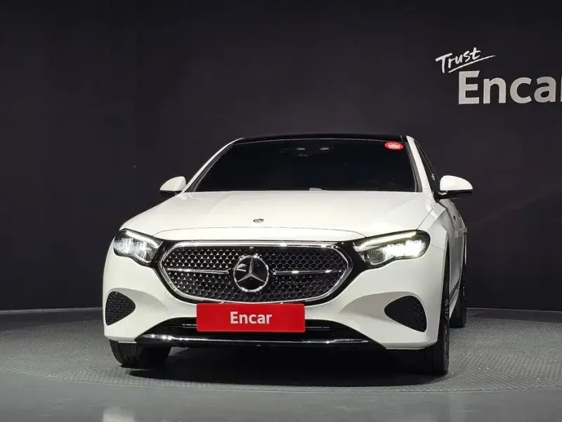 2025 Mercedes-Benz E-Класс с пробегом 3 860 км
