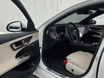 2025 Mercedes-Benz E-Класс с пробегом 3 860 км