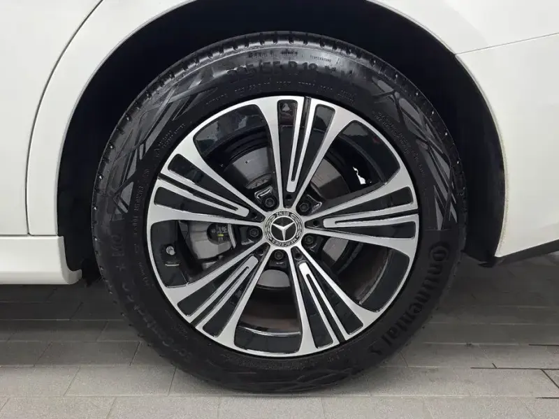 2025 Mercedes-Benz E-Класс с пробегом 3 860 км