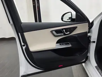 2025 Mercedes-Benz E-Класс с пробегом 3 860 км