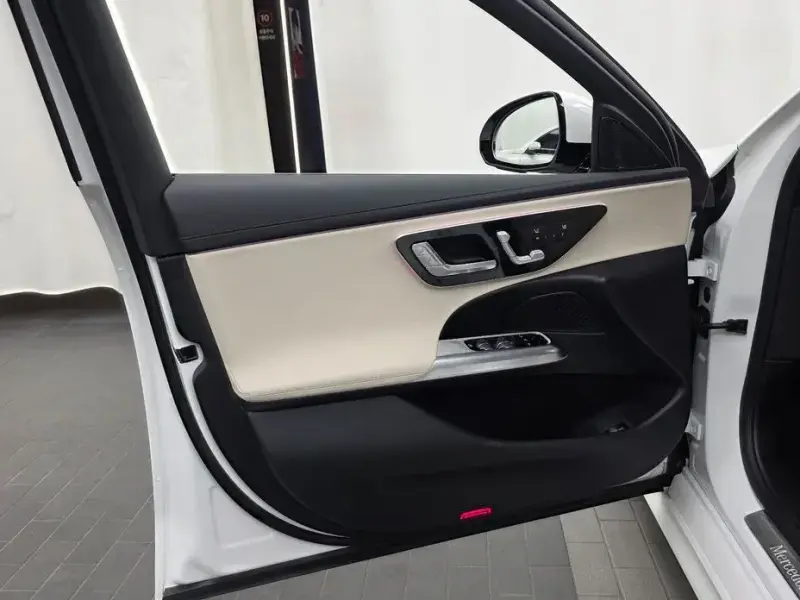 2025 Mercedes-Benz E-Класс с пробегом 3 860 км