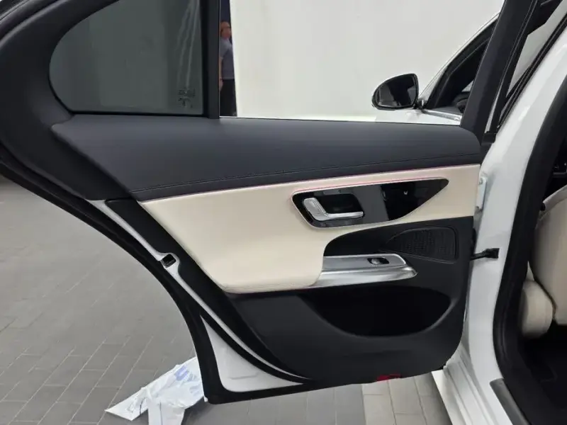 2025 Mercedes-Benz E-Класс с пробегом 3 860 км