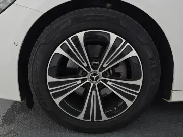 2024 Mercedes-Benz E-Класс с пробегом 17 745 км
