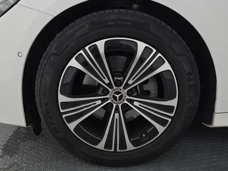 2024 Mercedes-Benz E-Класс с пробегом 17 745 км