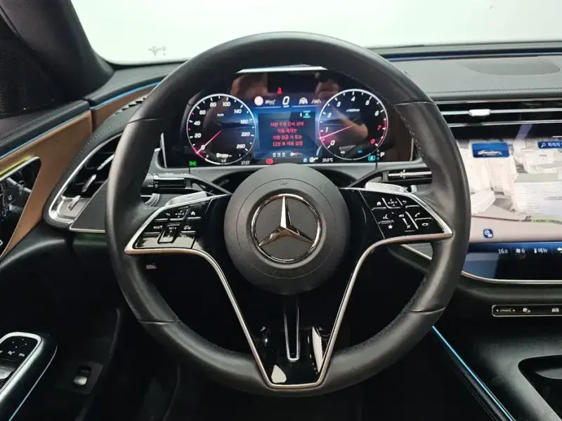 2024 Mercedes-Benz E-Класс с пробегом 17 745 км