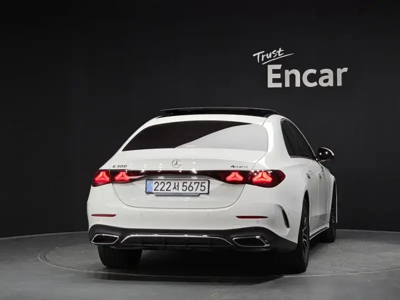2026 Mercedes-Benz E-Класс с пробегом 5 351 км
