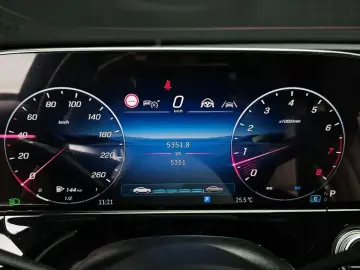 2026 Mercedes-Benz E-Класс с пробегом 5 351 км