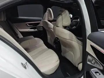 2026 Mercedes-Benz E-Класс с пробегом 5 351 км