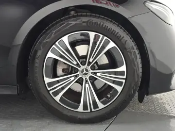 2024 Mercedes-Benz E-Класс с пробегом 33 902 км