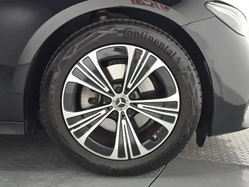 2024 Mercedes-Benz E-Класс с пробегом 33 902 км