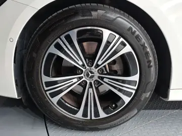 2024 Mercedes-Benz E-Класс с пробегом 23 042 км
