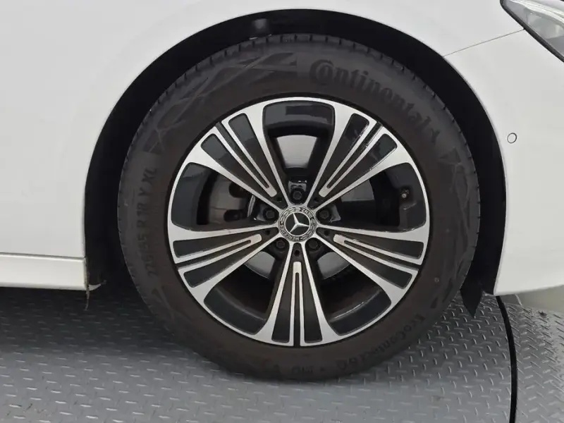 2025 Mercedes-Benz E-Класс с пробегом 16 236 км