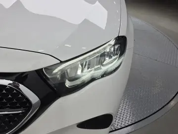 2025 Mercedes-Benz E-Класс с пробегом 16 236 км