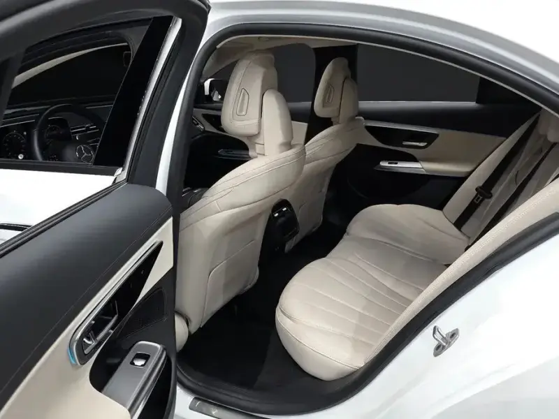 2024 Mercedes-Benz E-Класс с пробегом 23 042 км
