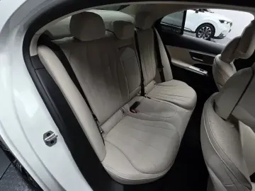 2024 Mercedes-Benz E-Класс с пробегом 23 042 км