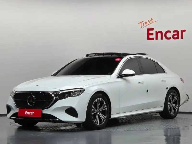 2024 Mercedes-Benz E-Класс с пробегом 17 139 км
