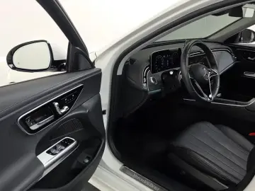 2024 Mercedes-Benz E-Класс с пробегом 17 139 км