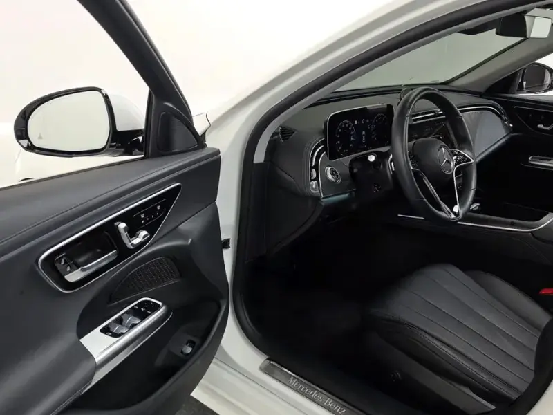 2024 Mercedes-Benz E-Класс с пробегом 17 139 км