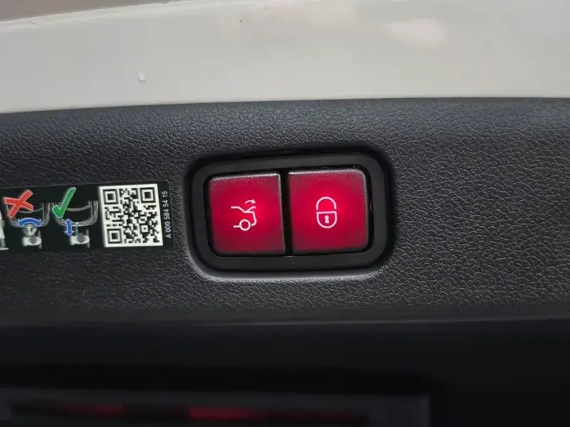 2024 Mercedes-Benz E-Класс с пробегом 17 139 км