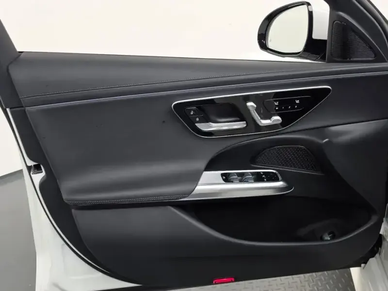 2024 Mercedes-Benz E-Класс с пробегом 17 139 км