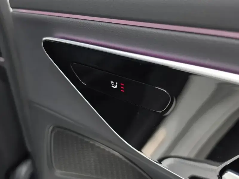 2024 Mercedes-Benz E-Класс с пробегом 17 139 км