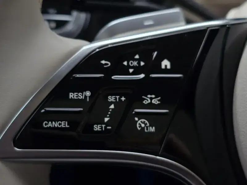 2024 Mercedes-Benz E-Класс с пробегом 11 563 км