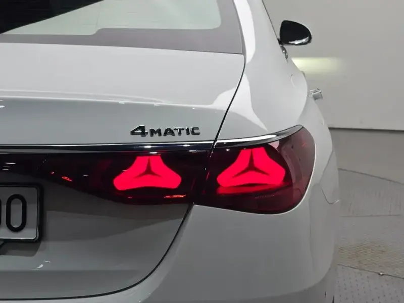 2024 Mercedes-Benz E-Класс с пробегом 11 563 км