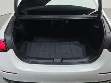 2024 Mercedes-Benz E-Класс с пробегом 11 563 км