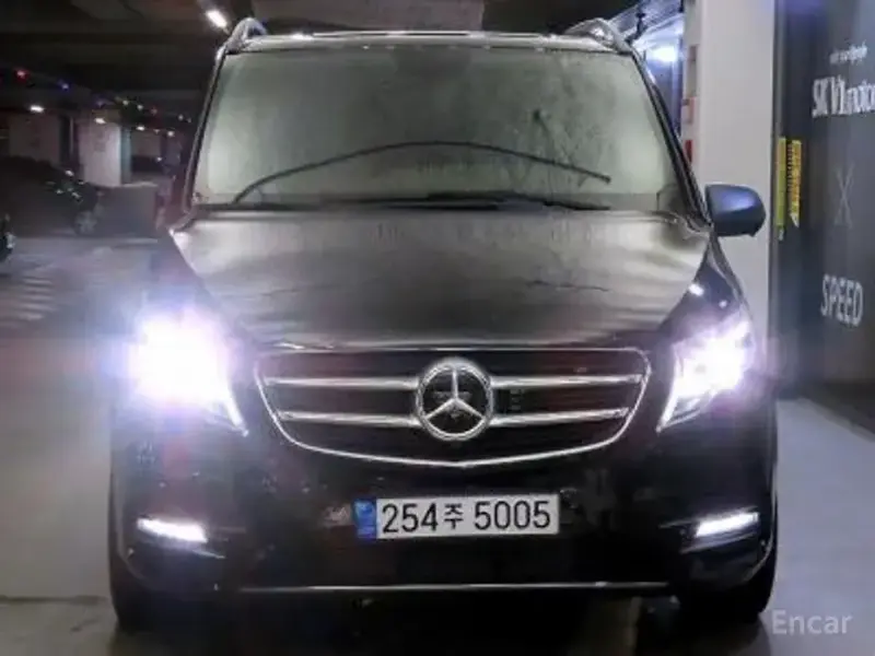 2020 Mercedes-Benz V-Класс с пробегом 32 500 км