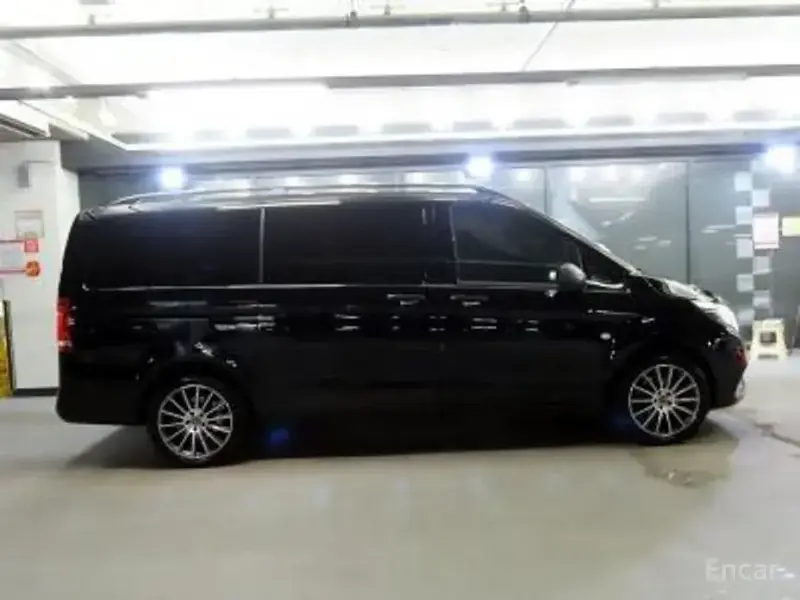 2020 Mercedes-Benz V-Класс с пробегом 32 500 км
