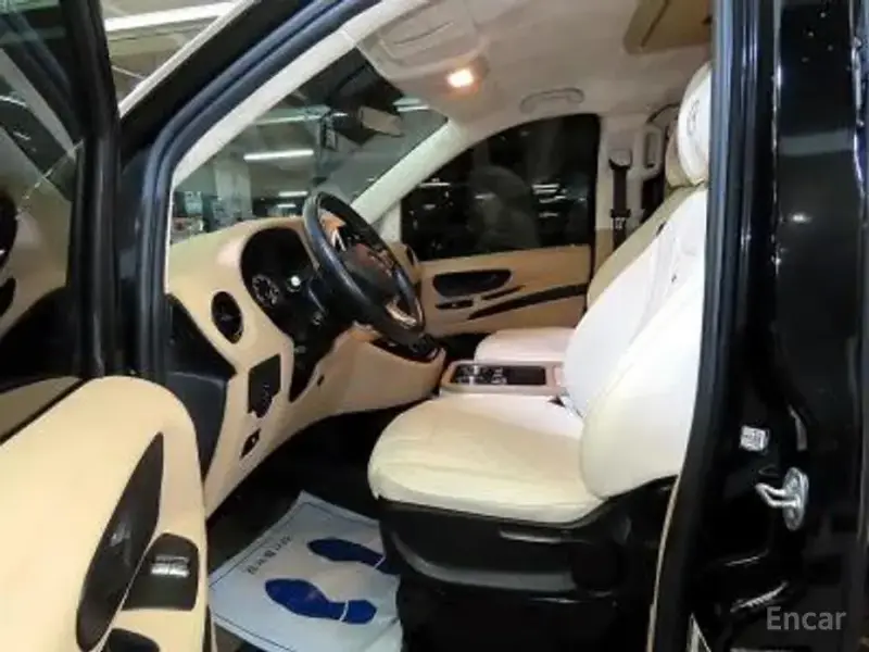 2020 Mercedes-Benz V-Класс с пробегом 32 500 км