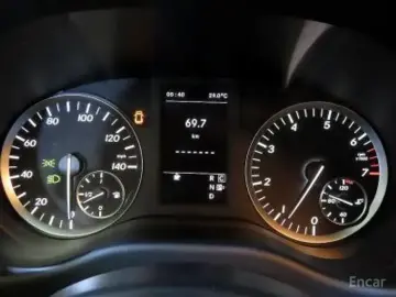 2020 Mercedes-Benz V-Класс с пробегом 32 500 км