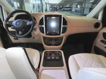 2020 Mercedes-Benz V-Класс с пробегом 32 500 км
