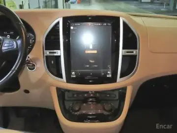 2020 Mercedes-Benz V-Класс с пробегом 32 500 км