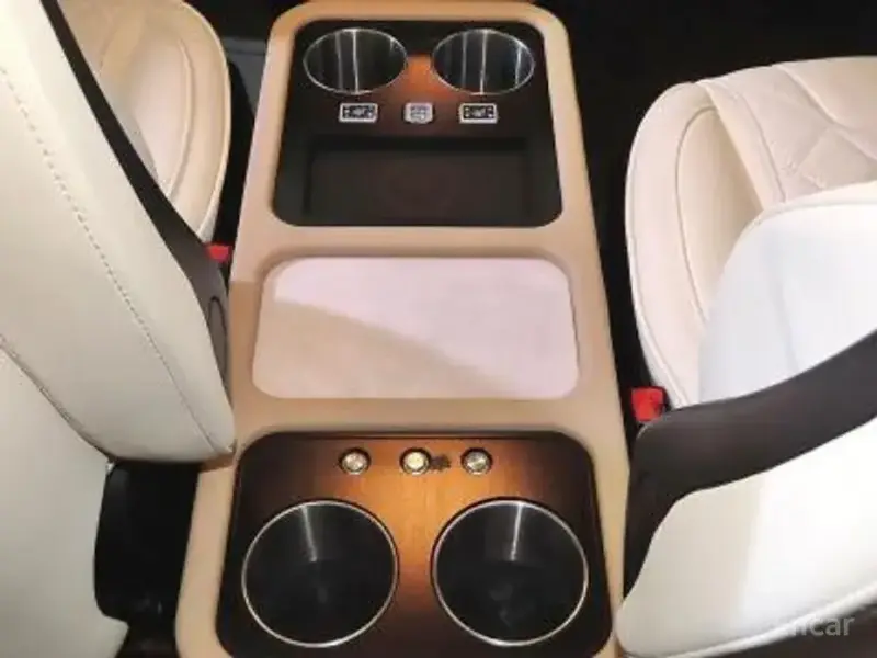2020 Mercedes-Benz V-Класс с пробегом 32 500 км