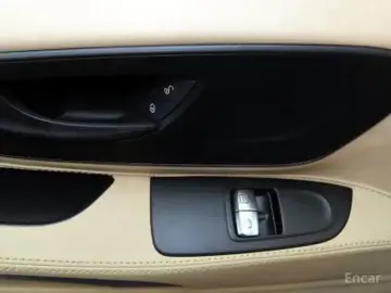 2020 Mercedes-Benz V-Класс с пробегом 32 500 км