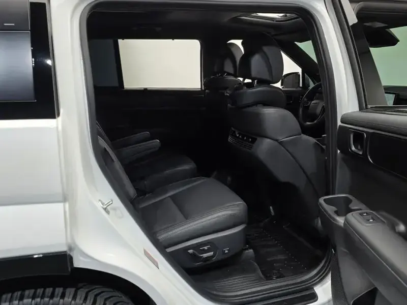 2025 Hyundai Santa Fe с пробегом 31 535 км
