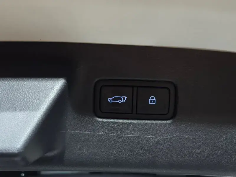 2025 Hyundai Santa Fe с пробегом 31 535 км